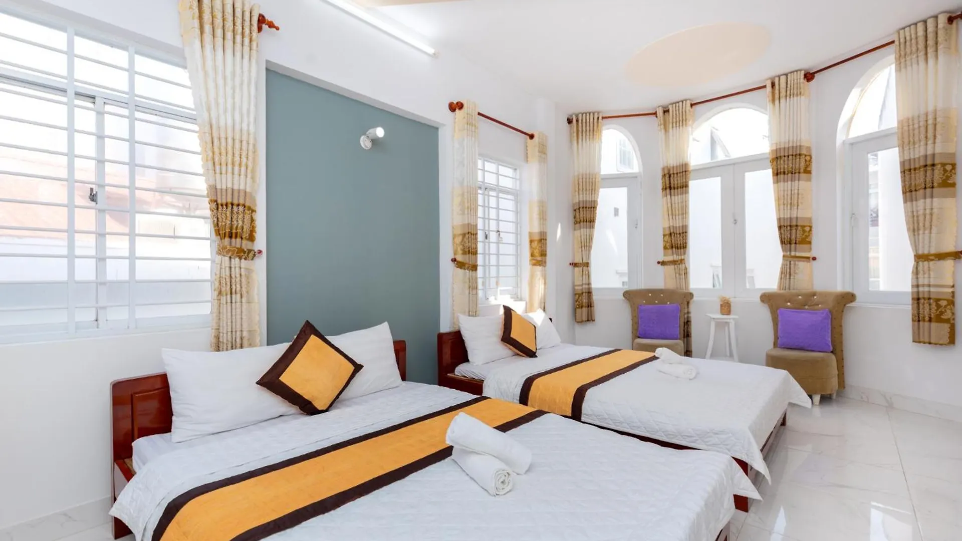 Nha Pho Nguyen Can 4 Phong Ngu 8 Giuong - 30 Vo Thi Sau - Bai Sau - Free Loa Karaoke 0*, Vung Tau Vietnam